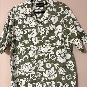 Billabong Olive and White Floral Men's Shirt perfect for Spring and Summer
